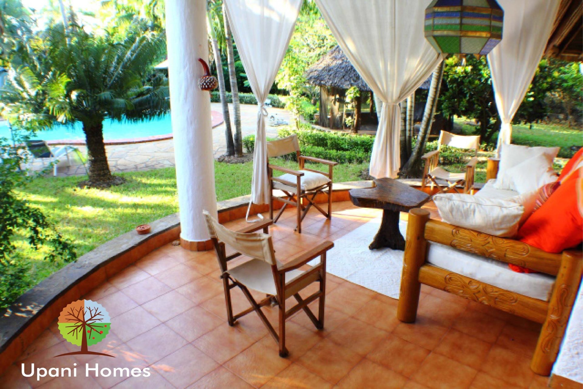 Upani in Diani, photo 3 of 9