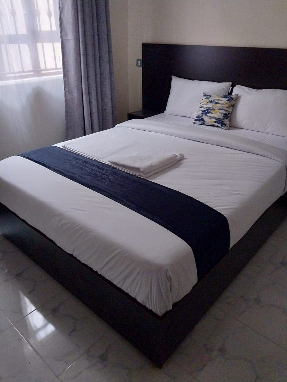 2Bedroom Osiligi Fully Furnished Airbnb, photo 2 of 3