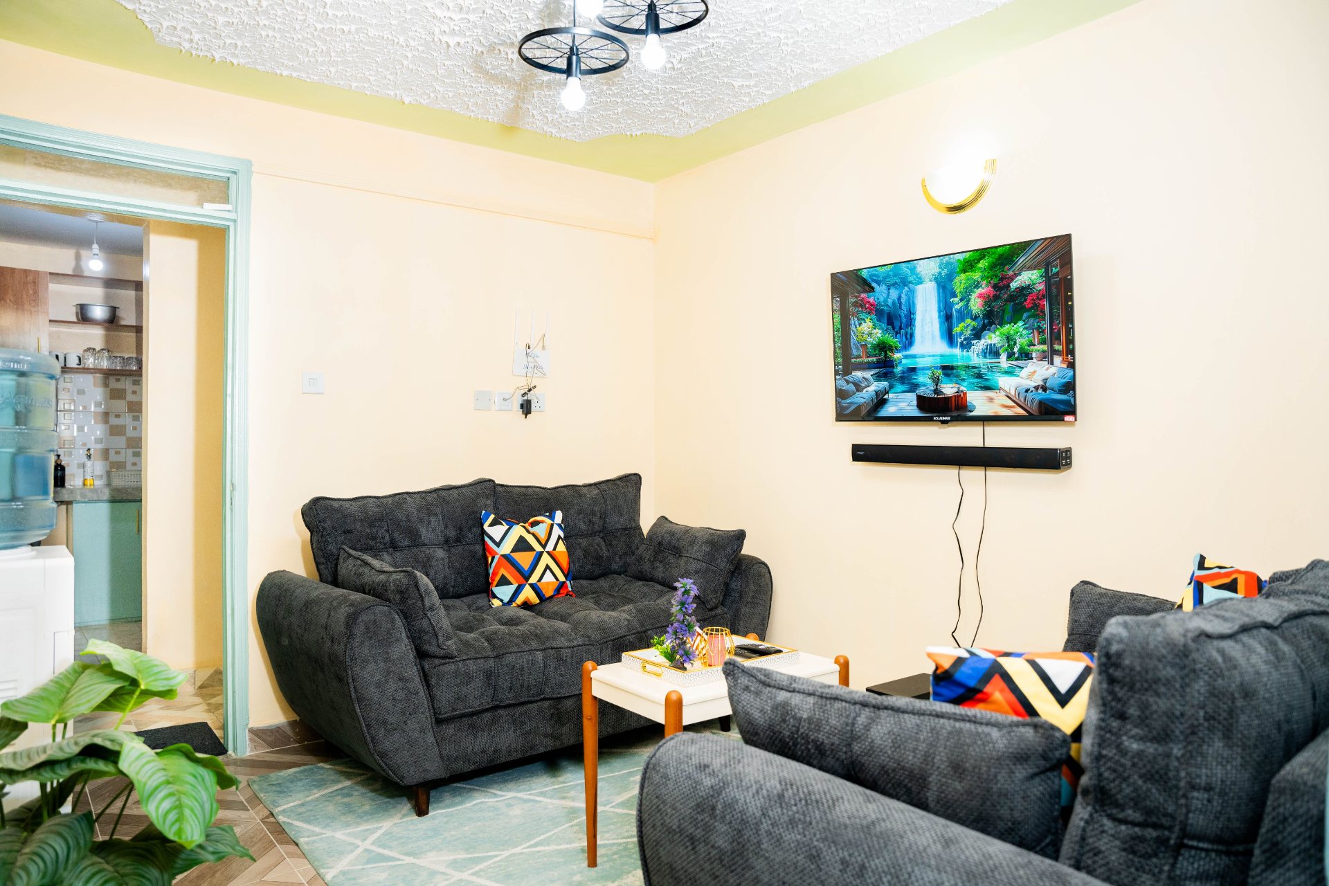1B Fanoir Airbnbs Naivasha, photo 2 of 3