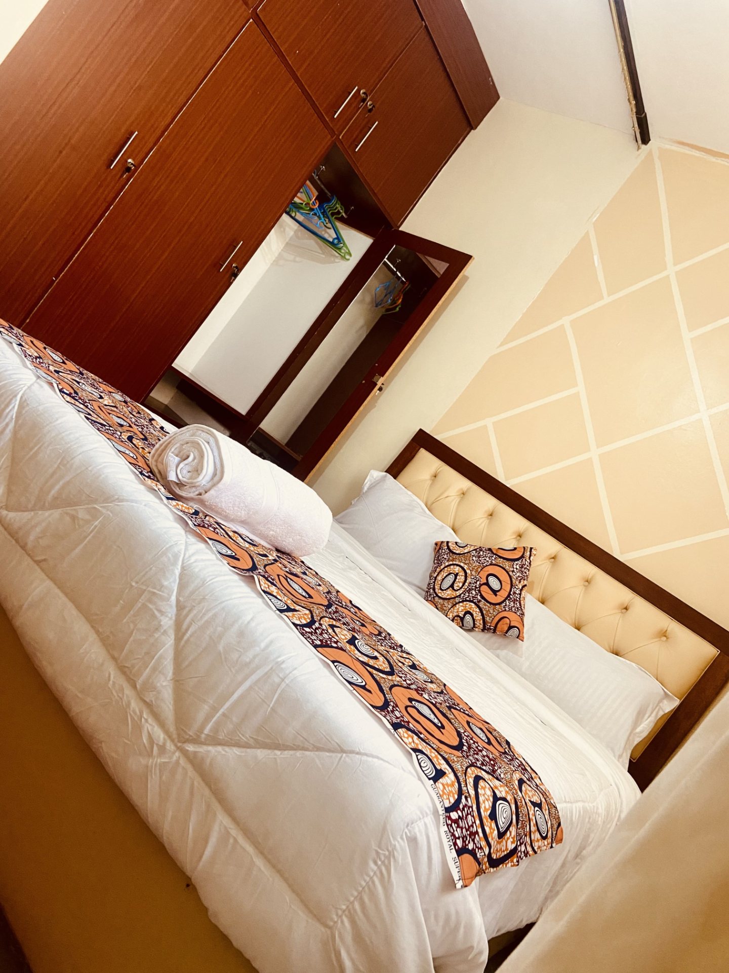 Kiota Furnished Apartments, photo 2 of 8