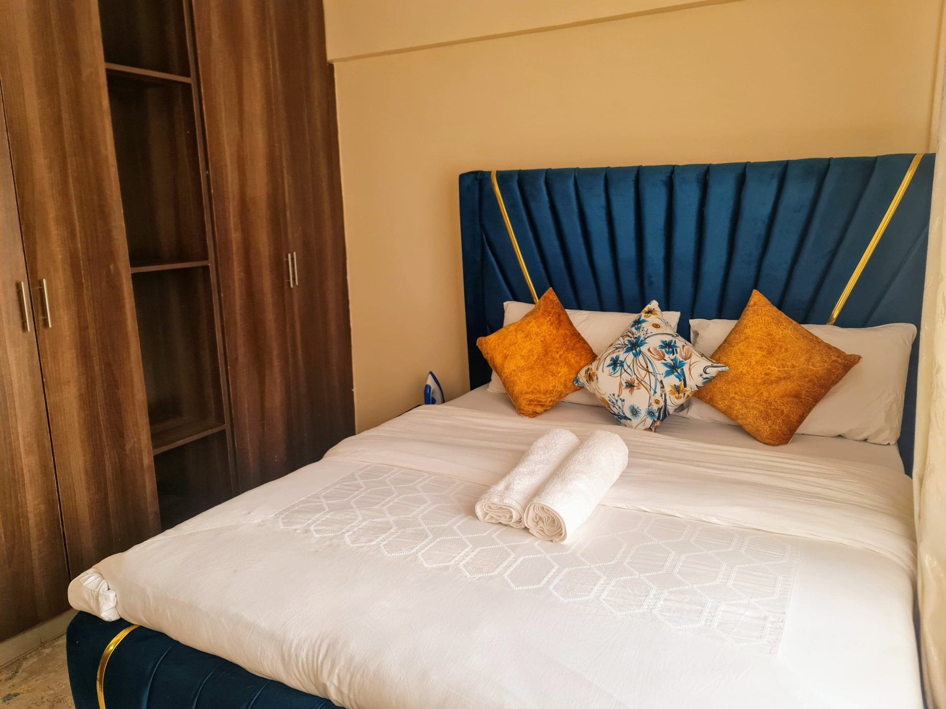 JayG airBnB, photo 4 of 5