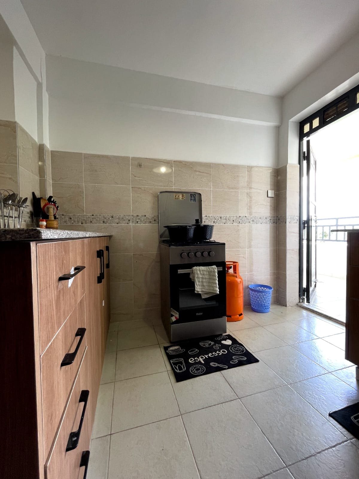 Airbnb in Homabay, Bayloft Apartment, photo 4 of 5