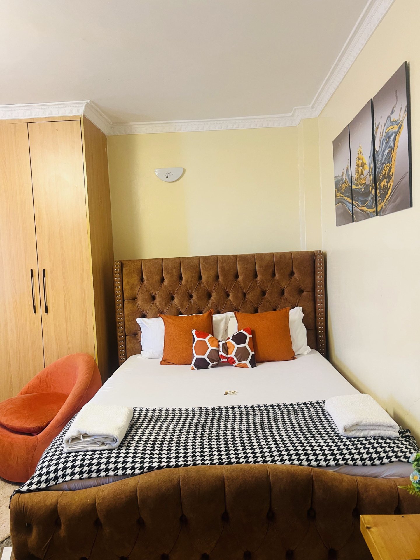 Zamu Airbnb Kamakis, photo 3 of 7