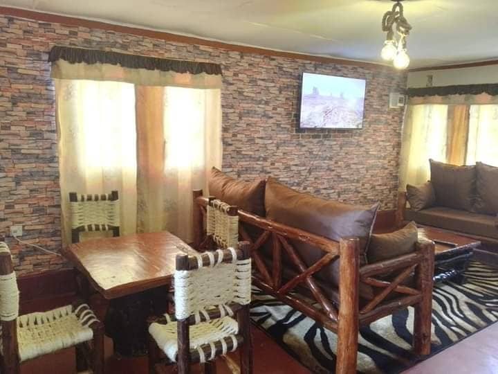 Wooden Knee cottages Nanyuki, photo 2 of 4