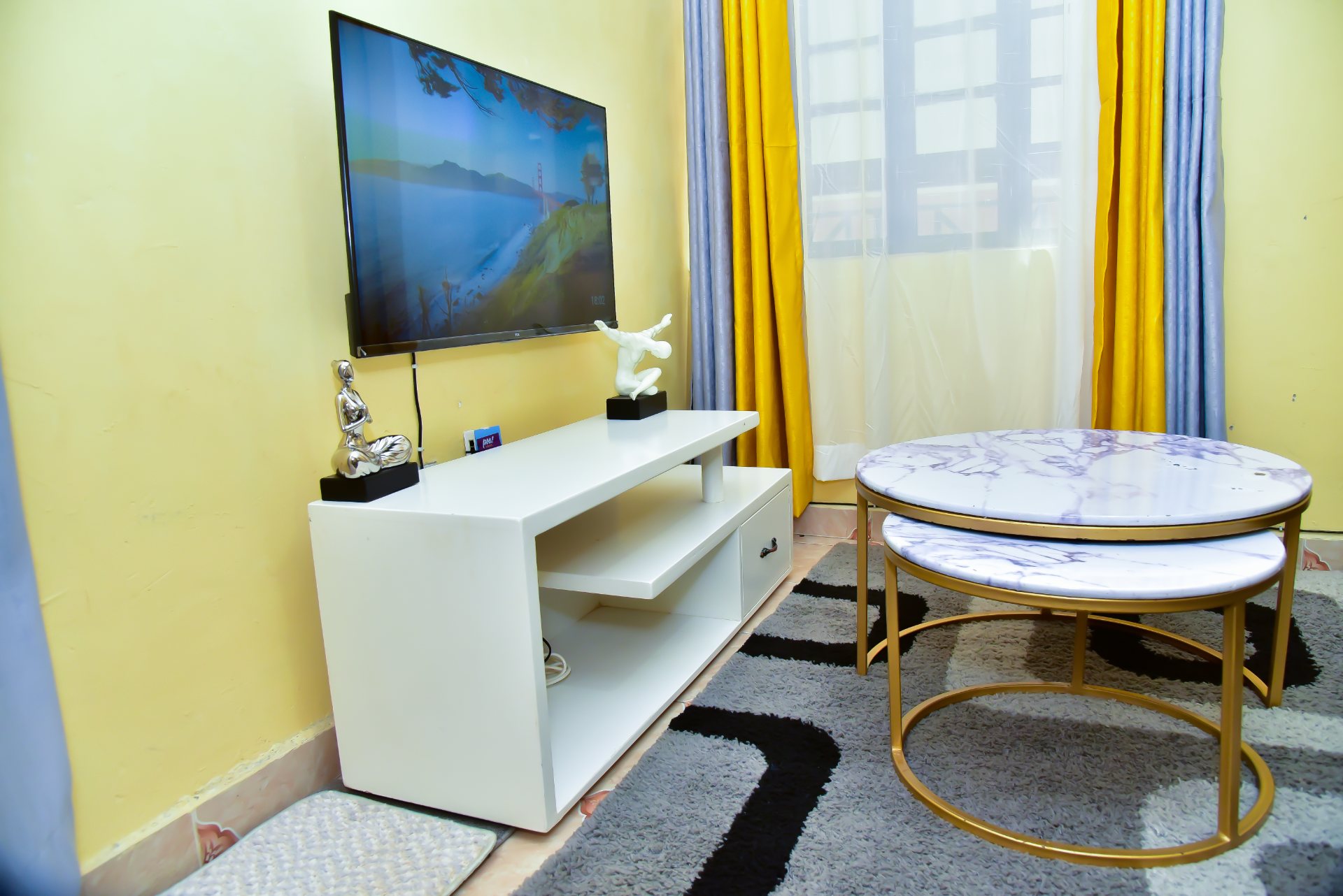 John's 1 bedroom Airbnb, Kiambu, photo 4 of 5