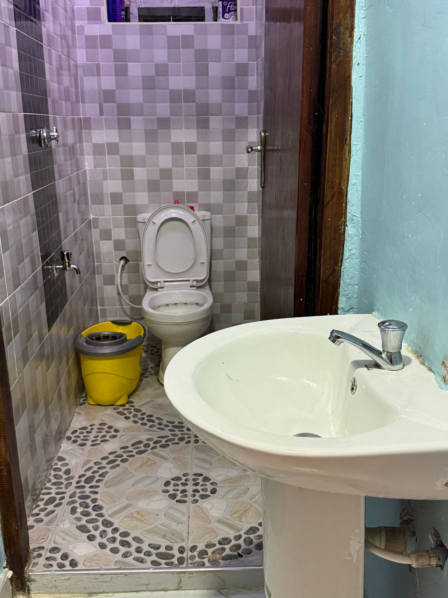 Kiamunyi Nakuru Rehoboth Estate airBnB, photo 2 of 4