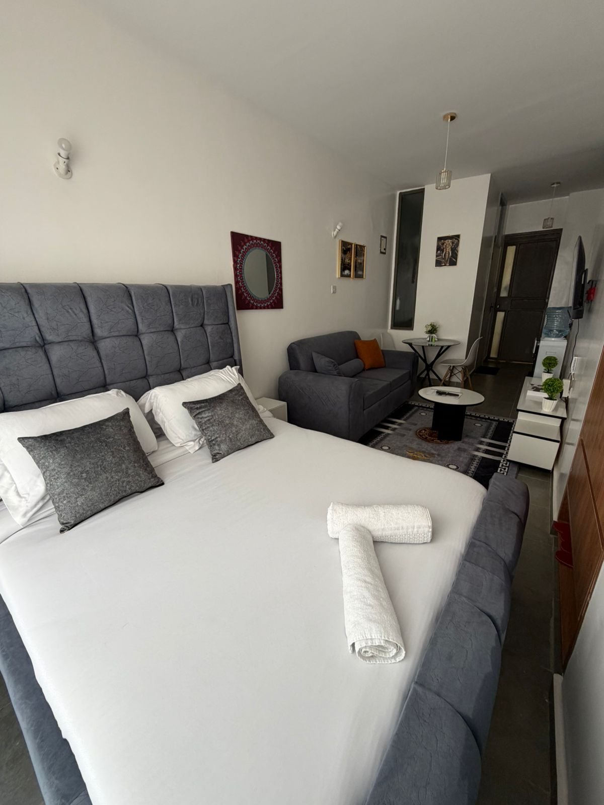 The CozyCube Executive studio, Thindigua Kiambu Rd view 3