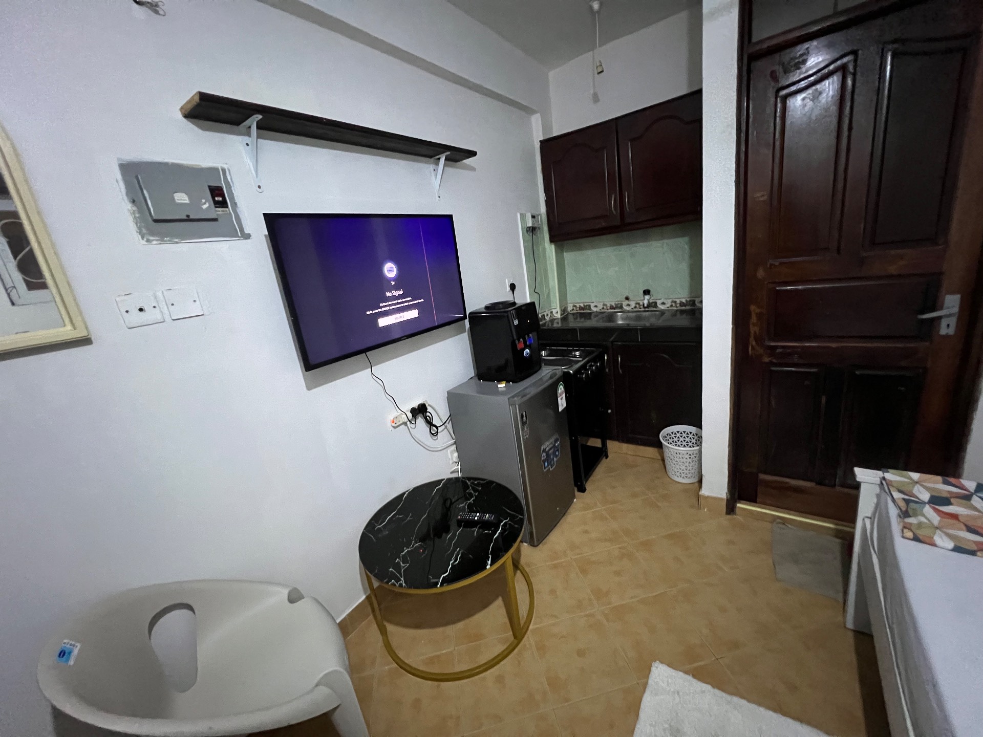 Cozy bedsitter in Bamburi near beach, naivas & nyali centre, photo 4 of 6