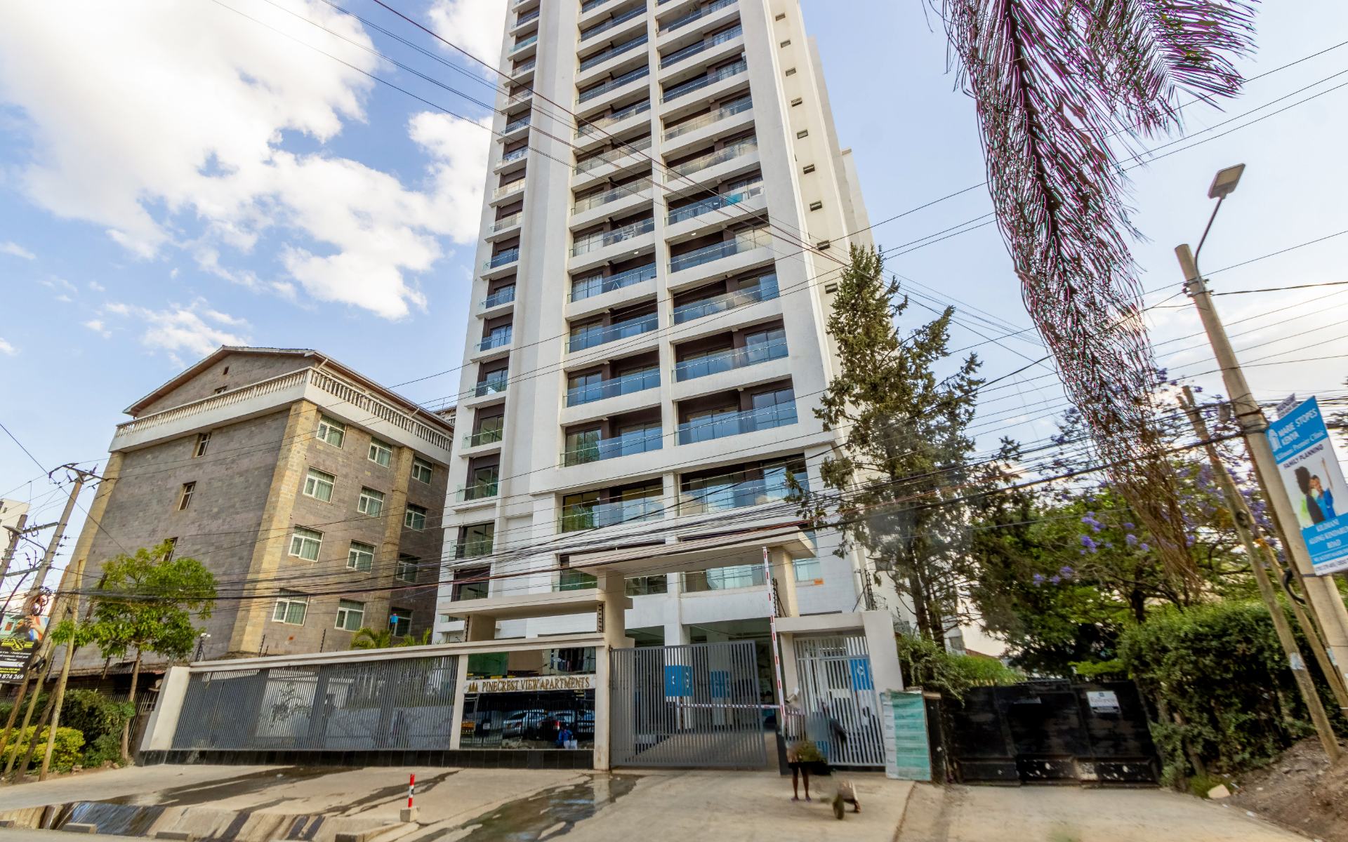 EverlettStay|Kilimani1BR| Pool|Gym|Sauna|Workspace near Yaya, photo 4 of 12