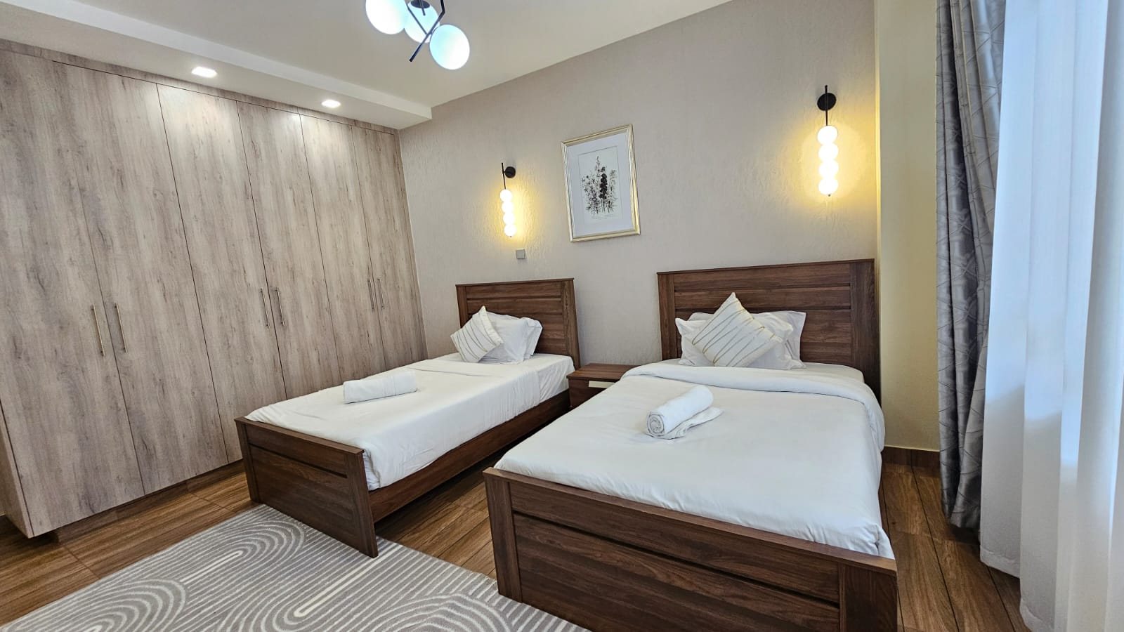 SEREN/2BR/POOL/FAST WIFIAND GYM, photo 3 of 11