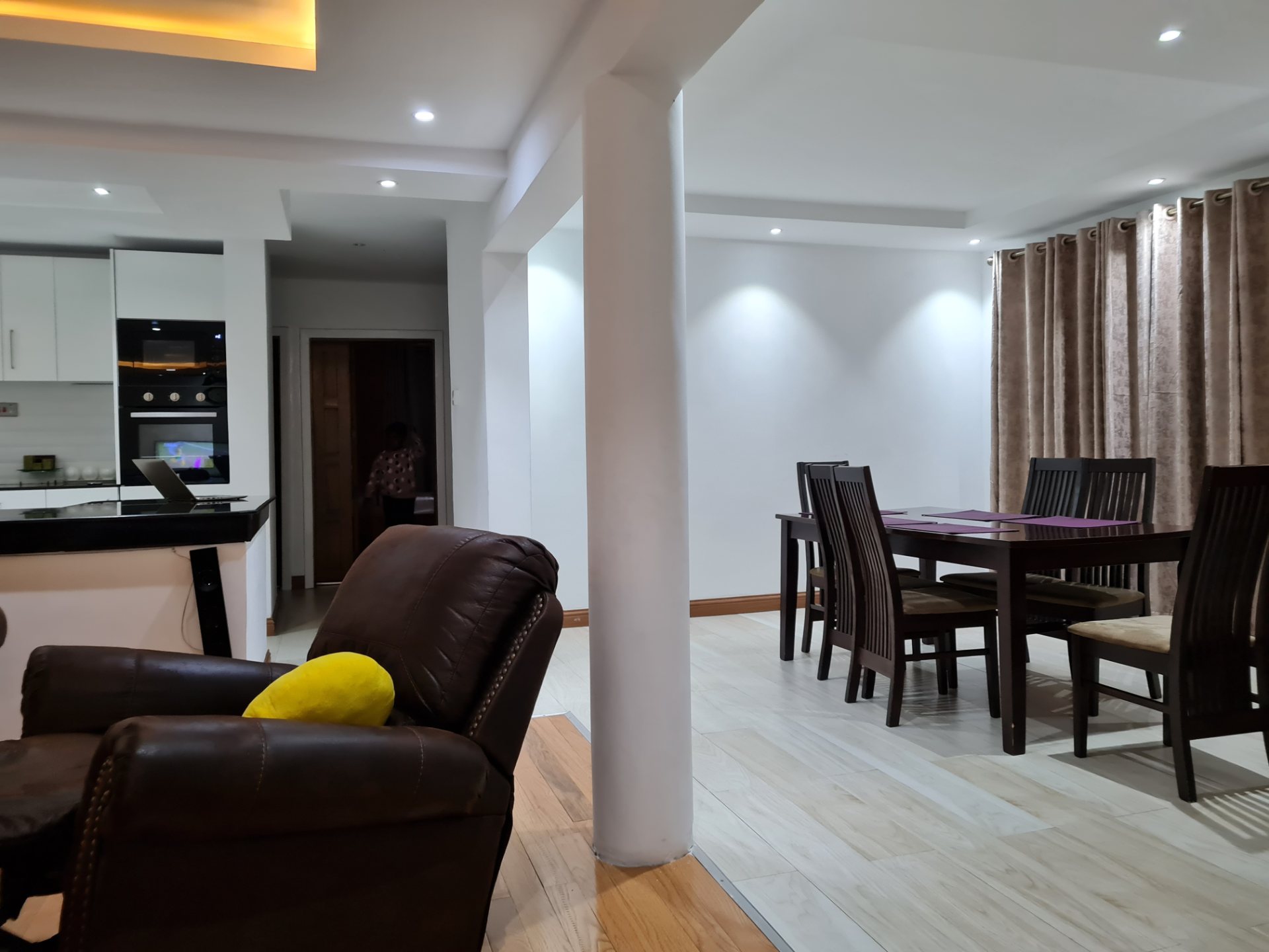 Your Home Away from Home: 3-Bed Furnished Haven +Guest house, photo 2 of 4