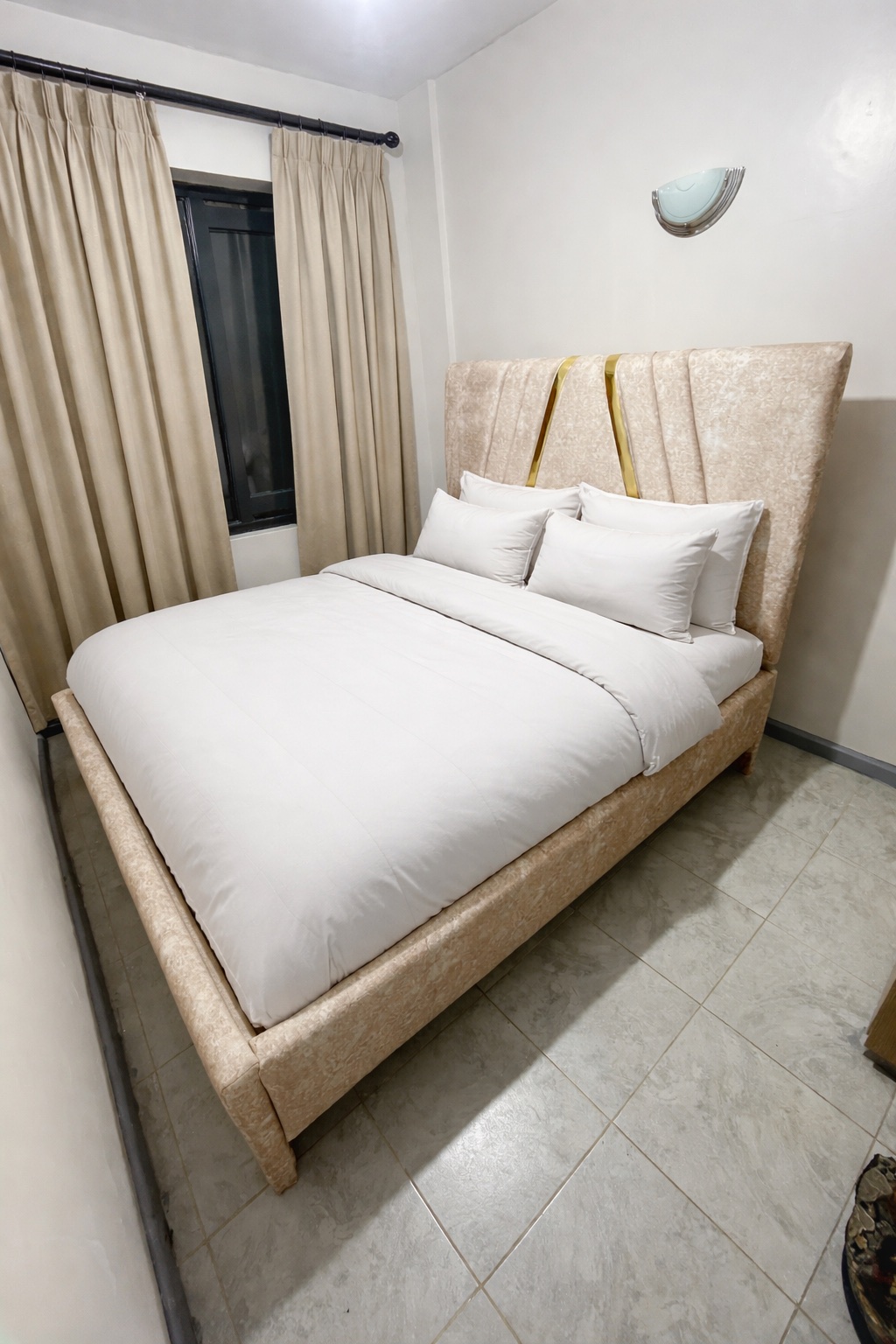 Luxury stay. Elegant comfort awaits you today., photo 1 of 5