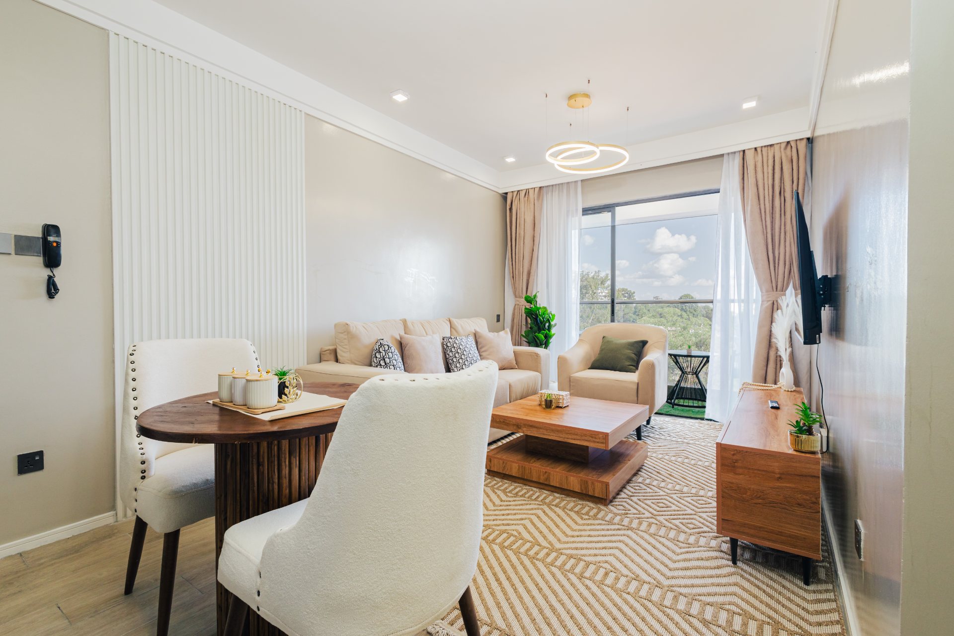 Everlett Stays|Lavington|Modern Peaceful 1BR| Junction Mall, photo 2 of 12