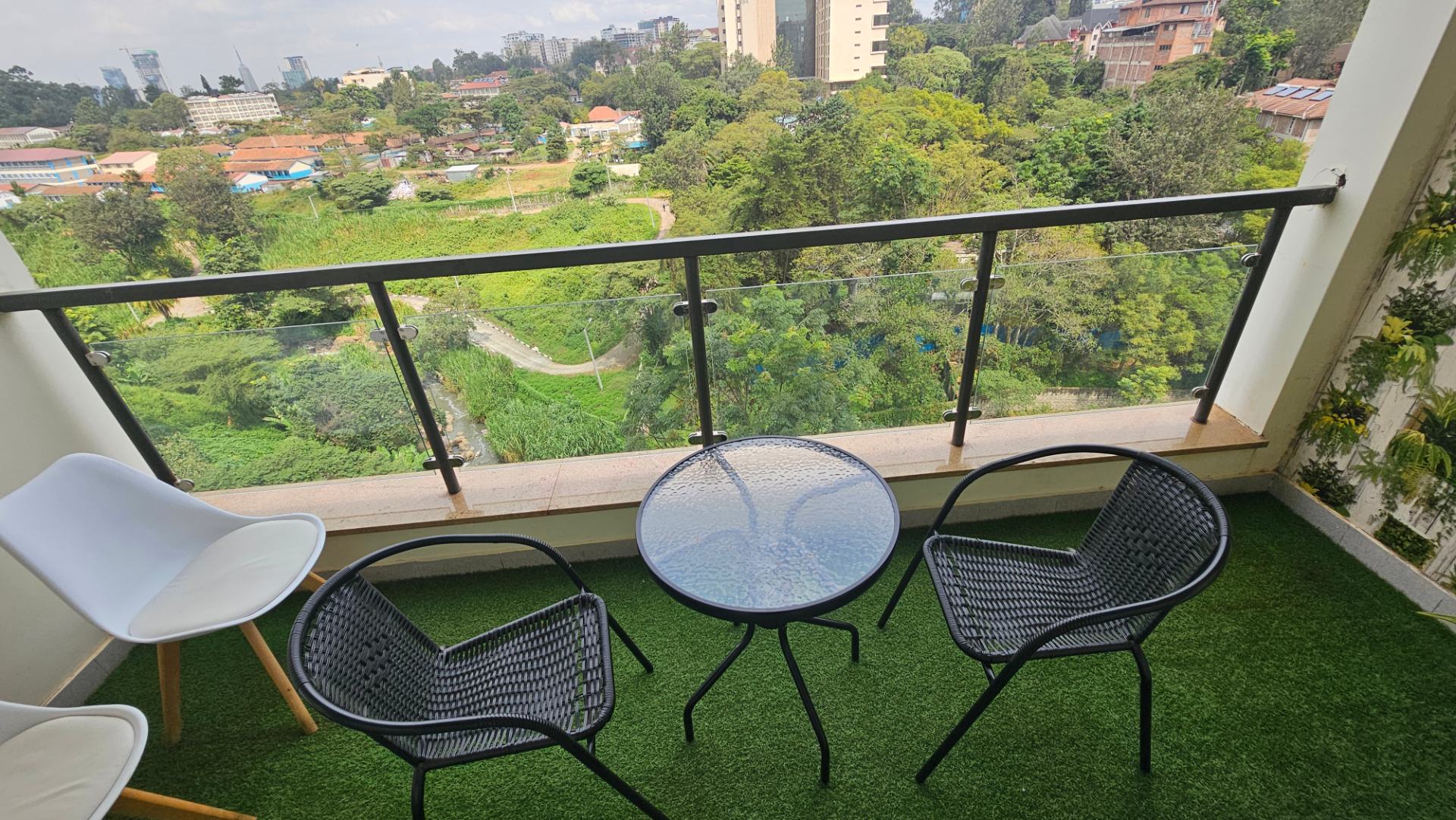Modern Luxury 2BR w/Pool & Views/ Kileleshwa T5E, photo 1 of 9