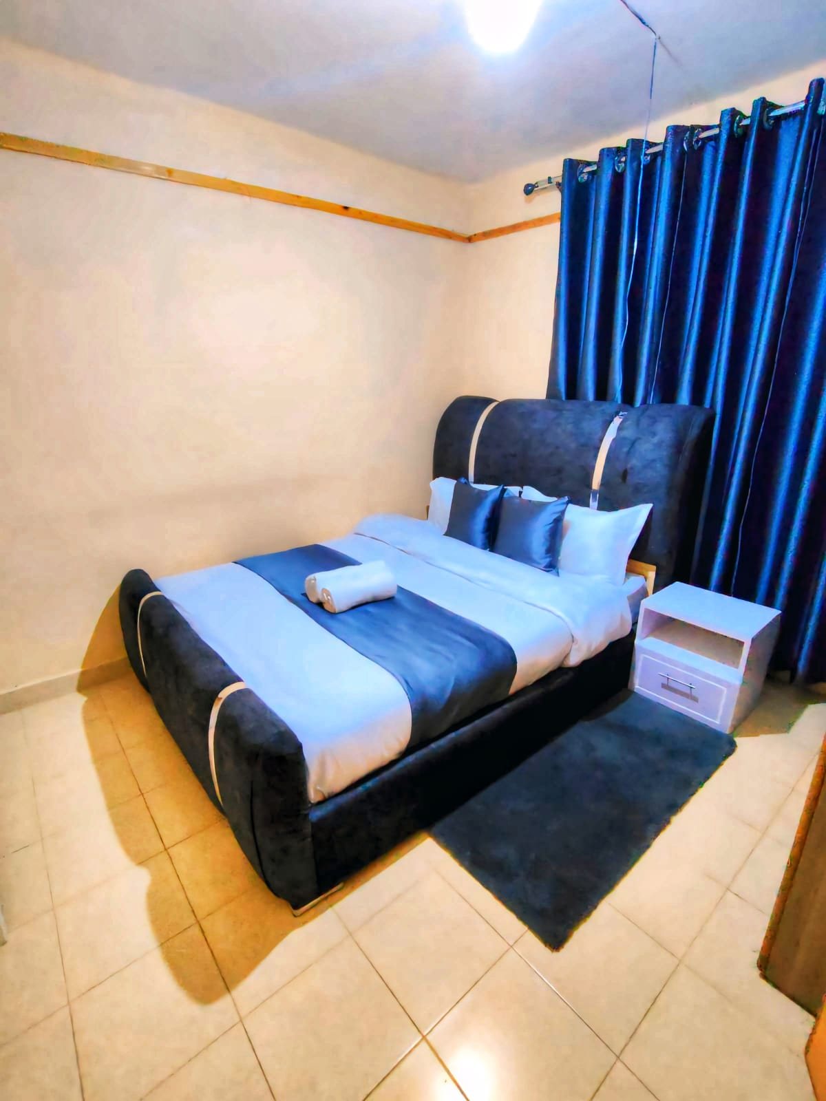 1 bedroom Airbnb at section 58 behind Kunste hotel., photo 2 of 12