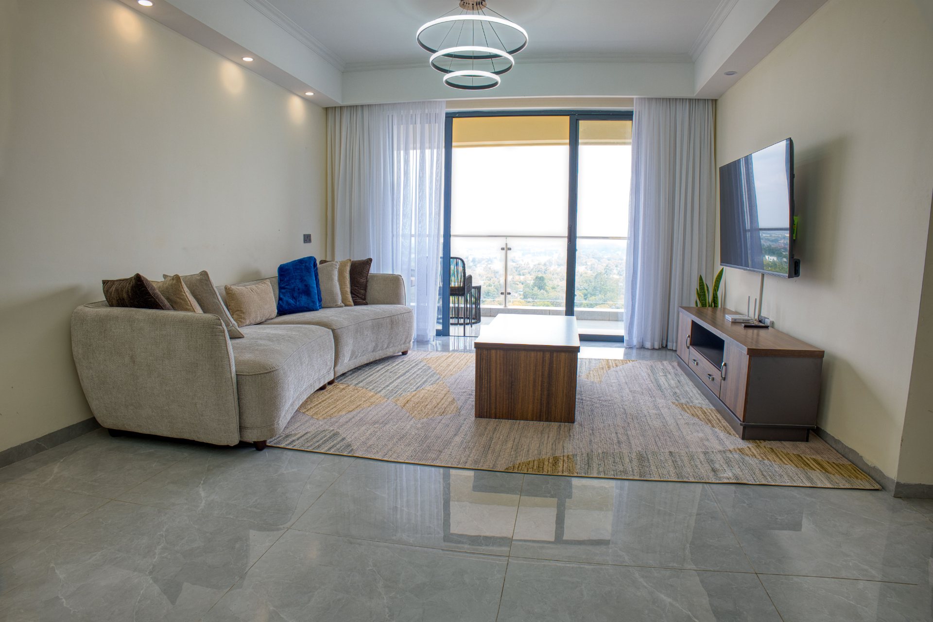 Ultra-Private 2BR Family Haven w/garden,gym & Pool |Kilimani, photo 1 of 10